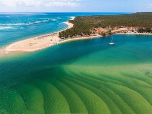 Seis trechos de praias de Maceió estão impróprios para banho