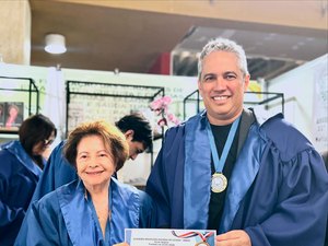 Arapiquense Cláudio Canuto toma posse na Academia Brasileira Rotária de Letras