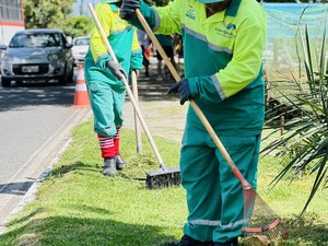 Operação Vias Belas: serviços de limpeza embelezam principais avenidas da capital