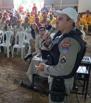 Militar do 3º BPM ministra palestra sobre trânsito em evento de Mineradora no Agreste