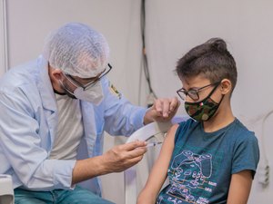 Crianças de três anos já podem ser vacinadas contra Covid-19 em Maceió