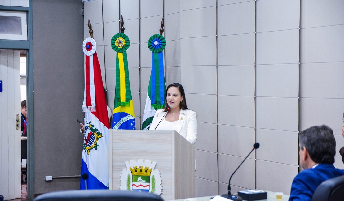 Vereadora apresenta emendas e destaca ações prioritárias nas áreas da educação e saúde