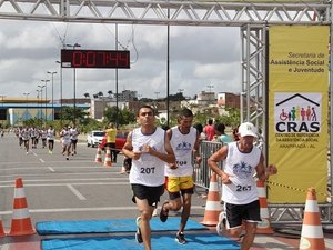 Atletas parabenizam Arapiraca na Corrida da Emancipação
