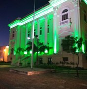 Abril Verde: Associação Comercial ganha iluminação especial