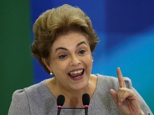 'Não haverá reforma ministerial antes de votação do impeachment', diz Dilma