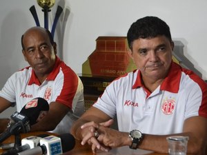 Flávio Araújo estreia no comando do América RN no duelo com o Sergipe