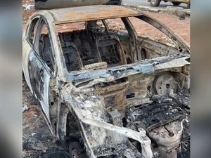 Carro encontrado carbonizado é de suspeito de estupro de vulnerável; dono está desparecido