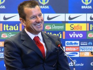 Dunga faz primeira convocação no dia 19