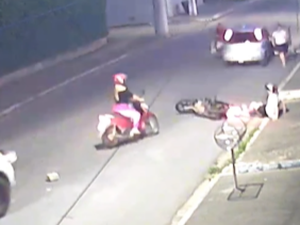 Motociclista sofre acidente ao desviar de buraco em Arapiraca