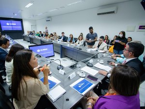 Dantas reúne secretários e pede planejamento de pastas para os primeiros 100 dias