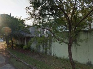 Homem surta e invade mansão na Pampulha
