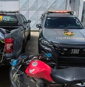 Suspeito de roubos de motos atira contra policiais e morre em confronto no Santa Lúcia