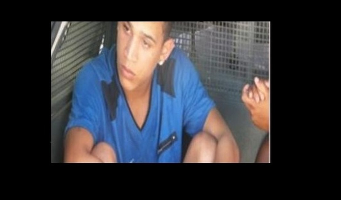 Mãe presencia assassinato do filho de 18 anos