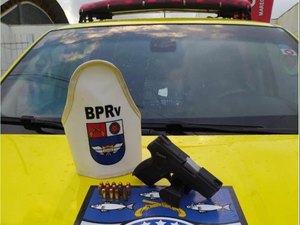 Homem é preso por porte ilegal de arma na rodovia AL-101 Sul , em Marechal Deodoro