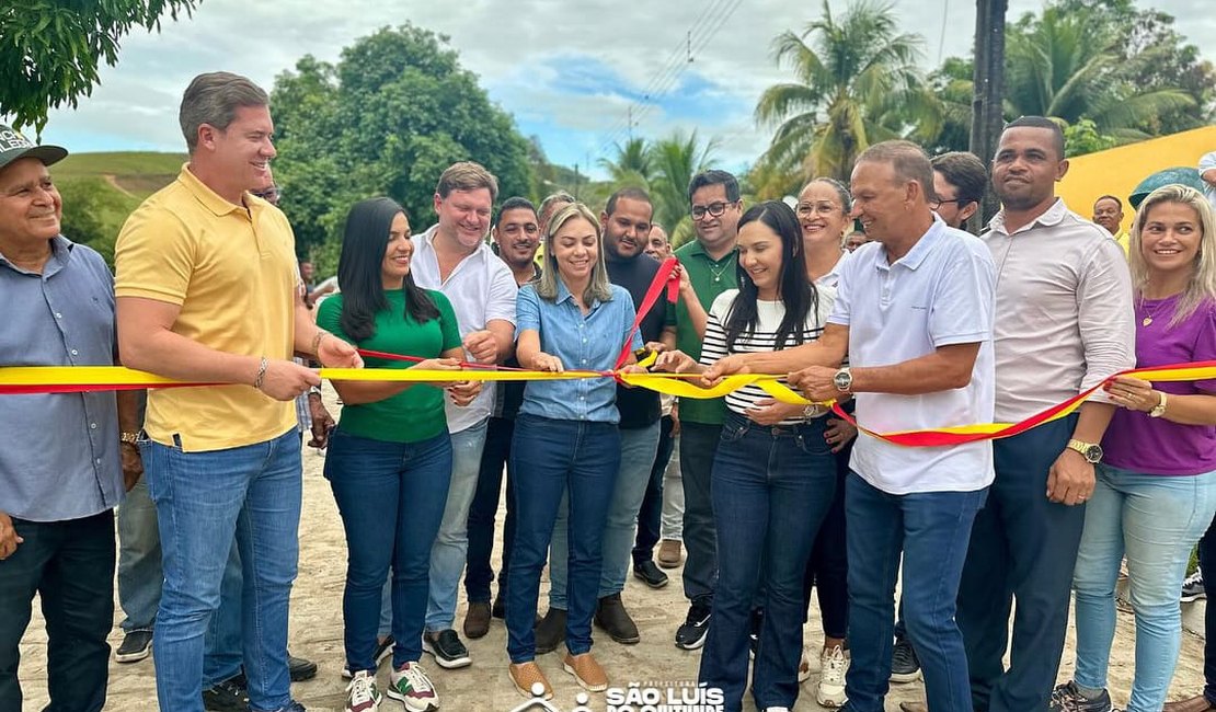 Prefeita Márcia Cavalcante inaugura calçamento do assentamento São Frutuoso