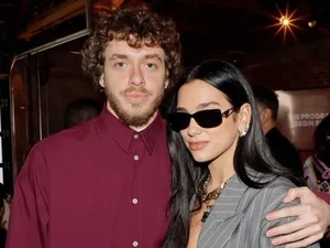 Cantora Dua Lipa está namorando rapper americano Jack Harlow, diz site