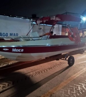 Lancha furtada no Pontal da Barra é recuperada pela Polícia Civil