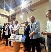 Homenagem a Douglas Apratto marca abertura da Bienal do Livro 2025 no estande da Eduneal