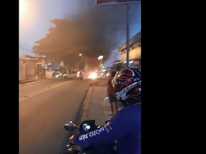 Moradores do Feitosa bloqueiam avenida em protesto contra falta de água na região