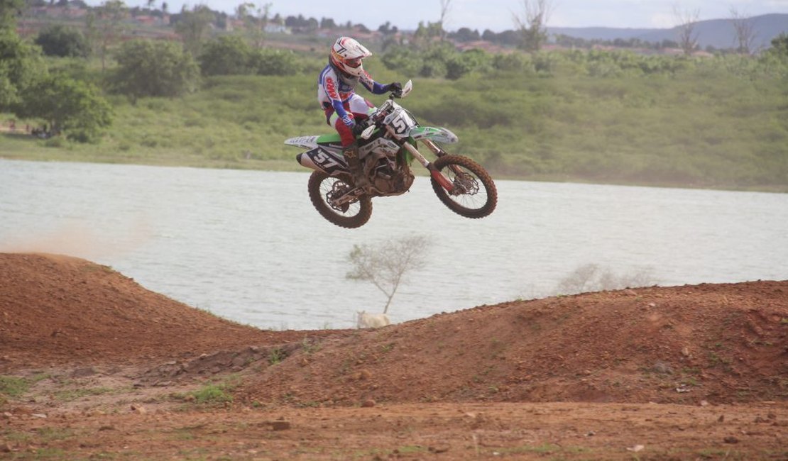 Viva Motocross: Estrutura da 12ª edição pelos 100 anos de Arapiraca será montada no Lago da Perucaba