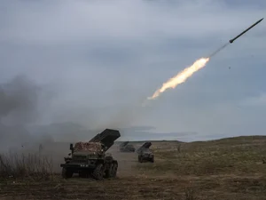 Zelensky diz que forças russas começaram a “Batalha de Donbass”