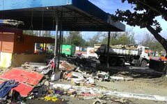 Terminal de ônibus da Praça da Faculdade começou a ser demolido pela Prefeitura de Maceió