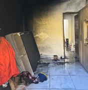 Cômodo de residência é destruído durante incêndio na Ponta Grossa
