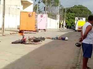 Homem é assassinado enquanto transitava de moto na parte alta de Maceió 