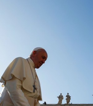 Papa revisa lei da igreja e amplia regras contra abuso sexual