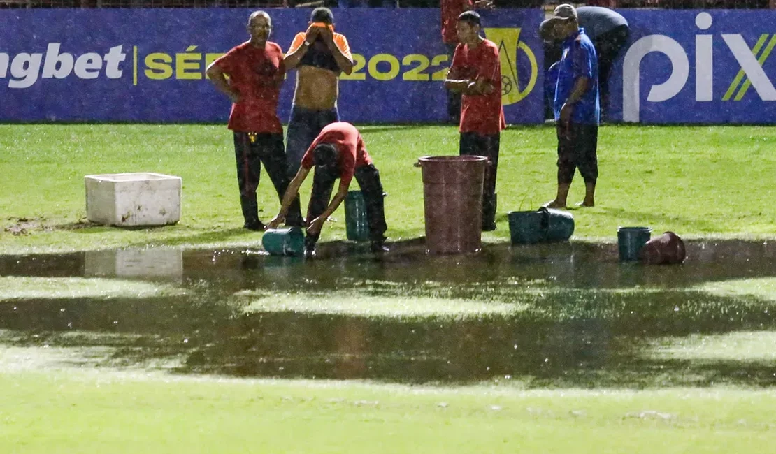 Após fortes chuvas em Recife, CBF define adiamento de jogo entre CRB e Sport