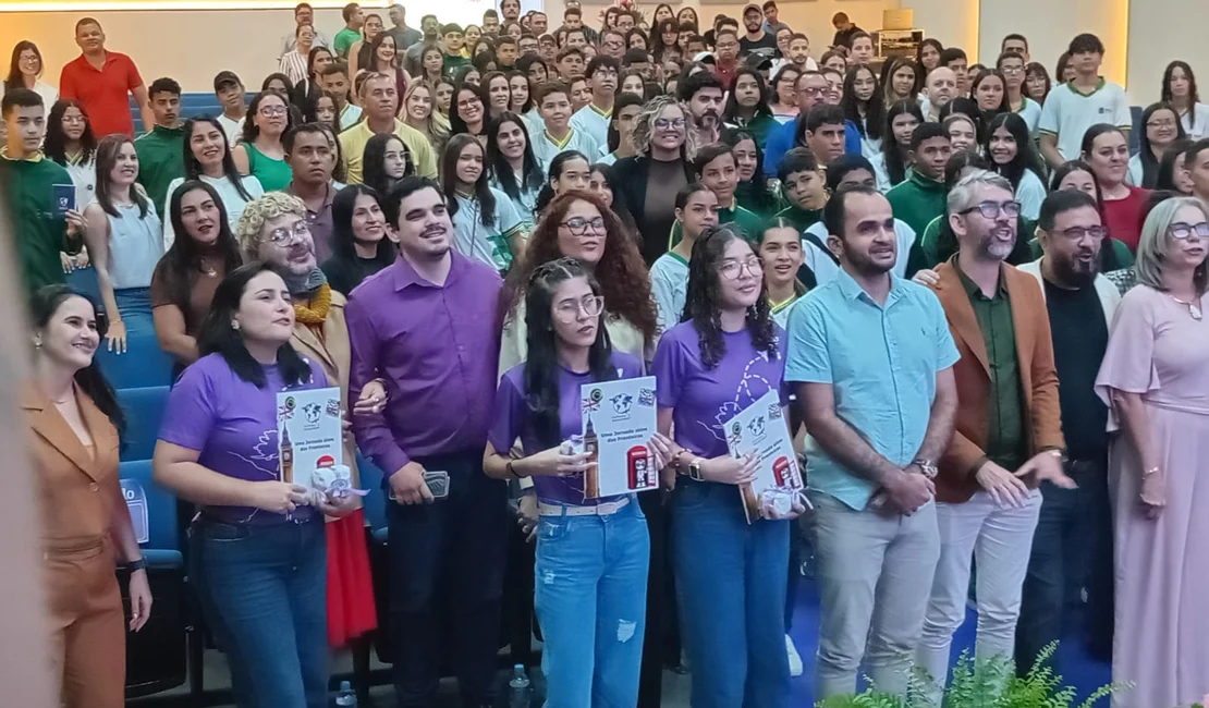 [Vídeo] Girau do Ponciano celebra intercâmbio de alunos de escolas da rede municipal em Londres