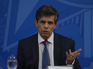 Não há regra geral sobre isolamento social, diz ministro da Saúde