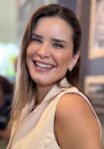 Prefeita Ceci prestigia lançamento do VLT em Arapiraca e reforça compromisso com desenvolvimento