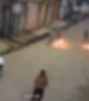 Criança de sete anos aparece 'em chamas' após acidente com fogos em Rio Largo