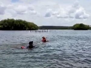 Durante ação na Lagoa Manguaba, polícia se depara com pescadores à deriva