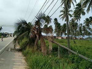 Carro e moto colidem em Maragogi