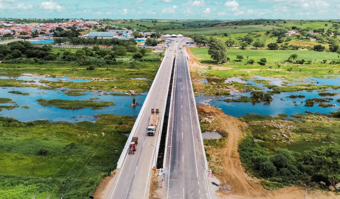 Investimento de R$ 1,5 bi do estado assegura melhoria da malha viária