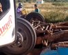 Caminhão que transportava insumos tomba na AL-220 em São José da Tapera