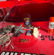 Polícia Militar apreende arma, munições e drogas no conjunto Cidade Sorriso I, em Maceió