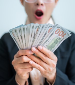 Mulher cobra R$ 2 milhões do marido após ser chamada de “parasita”