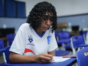 Mais de mil estudantes participam da segunda fase da Olimpíada Alagoana de Matemática