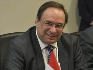 Em Brasília, Luciano Barbosa defende retomada de obras no NE
