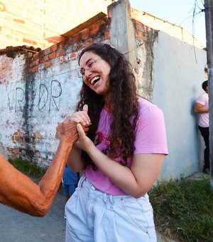 Do Sertão ao Jacintinho, Teca Nelma amplia campanha por vaga na Assembleia