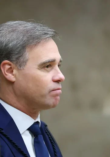 Mendonça autoriza que PF investigue Lulinha por tráfico de influência