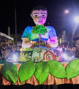 Em clima de festa, Arapiraca celebra seus 100 anos de história com tradicional desfile cívico-militar