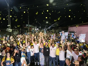 Gabi e GG reúnem mais de 25 mil pessoas no maior ato de campanha em Rio Largo