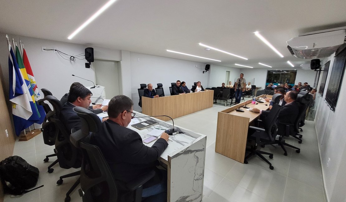 Câmara aprova projeto que proíbe gestão de contratar condenados em crimes de violência