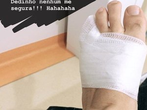 Junior Lima quebra dedo do pé, mas avisa que turnê com Sandy continua