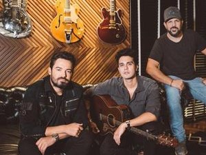 Luan Santana e dupla Fernando e Sorocaba farão live do Dia da Mães