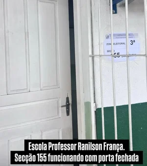 Mesário é orientado a deixar local de votação para trocar de camisa em Maceió